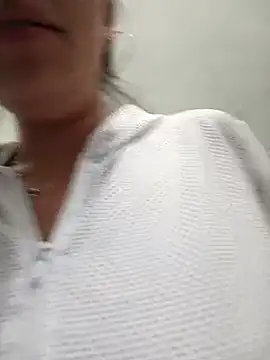 Snapshot of LIZ-06_ chatting on March 13, 2025, 4:01 pm LIZ-06 online show from March 13, 2025, 4:01 pm