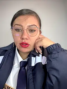 Snapshot of LIZ-06_ chatting on September 19, 2025, 12:31 pm LIZ-06 online show from September 19, 2025, 12:31 pm