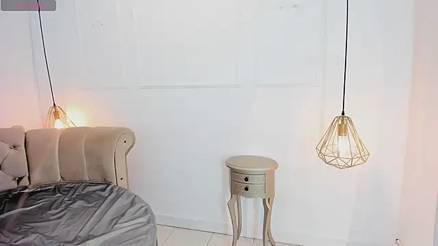 briannaduque online show from March 21, 2025, 12:50 pm