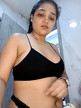 Snapshot of AdeleGray chatting on October 14, 2025, 11:55 am AdeleGray online show from October 14, 2025, 11:55 am