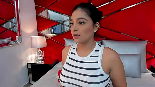 Snapshot of AdeleGray chatting on March 12, 2025, 11:54 am AdeleGray online show from March 12, 2025, 11:54 am