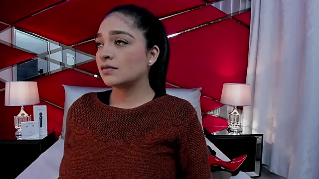 Snapshot of AdeleGray chatting on October 9, 2025, 11:44 am AdeleGray online show from October 9, 2025, 11:44 am