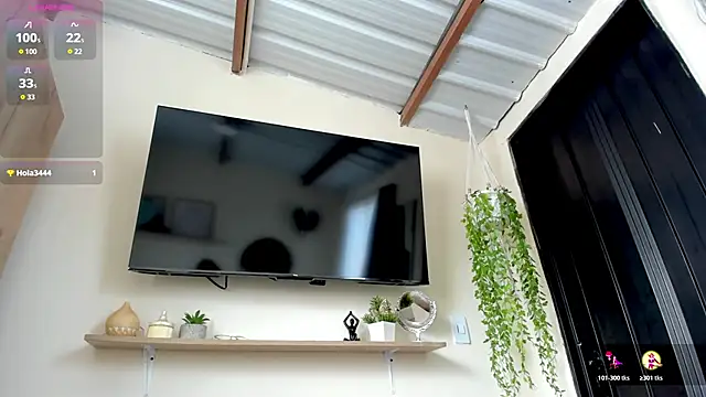 sofiaVelez01 online show from February 28, 2026, 6:40 pm