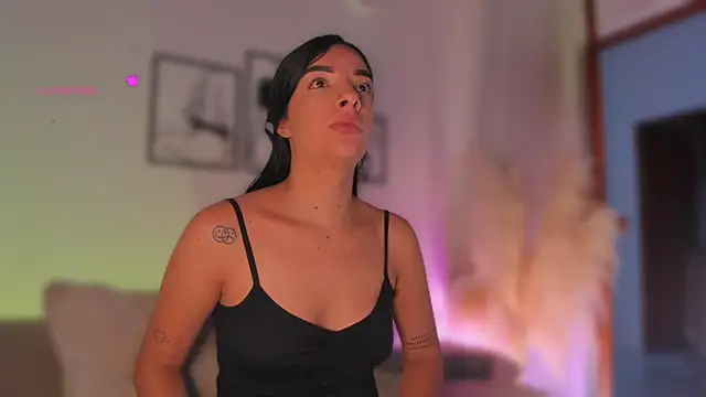 777AylinZ online show from April 20, 2026, 11:02 am