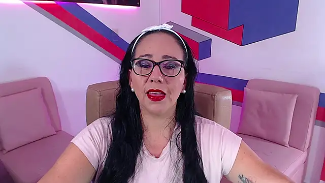 Snapshot of ashleylove_prg chatting on February 8, 2025, 3:30 am ashleylove prg online show from February 8, 2025, 3:30 am
