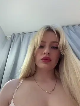 Snapshot of CaseyCumFace chatting on July 21, 2026, 7:26 pm CaseyCumFace online show from July 21, 2026, 7:26 pm