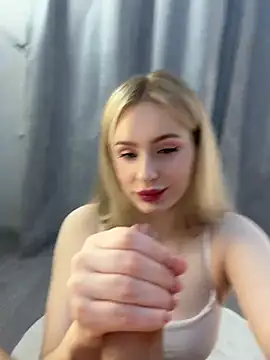 Snapshot of CaseyCumFace chatting on May 16, 2026, 9:25 pm CaseyCumFace online show from May 16, 2026, 9:25 pm