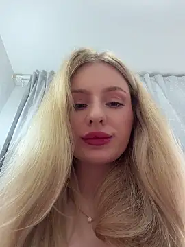 Snapshot of CaseyCumFace chatting on June 26, 2026, 8:36 pm CaseyCumFace online show from June 26, 2026, 8:36 pm