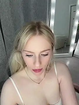 Snapshot of CaseyCumFace chatting on July 28, 2026, 8:52 pm CaseyCumFace online show from July 28, 2026, 8:52 pm