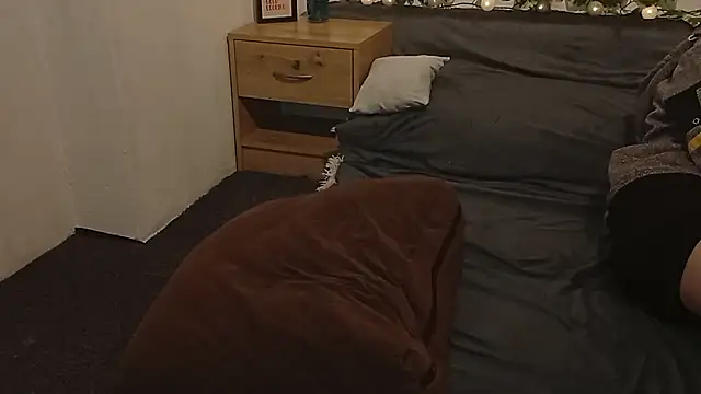 Snapshot of sexycouplesexx chatting on March 21, 2025, 2:50 am sexycouplesexx online show from March 21, 2025, 2:50 am