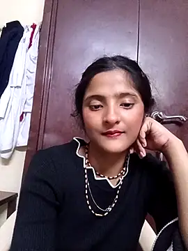 BabySlimmy10 online show from February 12, 2026, 6:40 pm