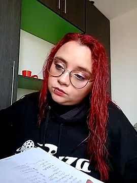 Snapshot of CURVY-HORNY chatting on October 15, 2025, 9:12 pm CURVY-HORNY online show from October 15, 2025, 9:12 pm