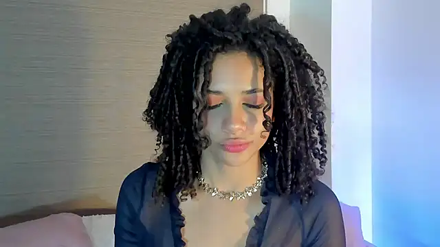 Snapshot of naomidawsonn chatting on November 4, 2025, 12:47 am naomidawsonn online show from November 4, 2025, 12:47 am