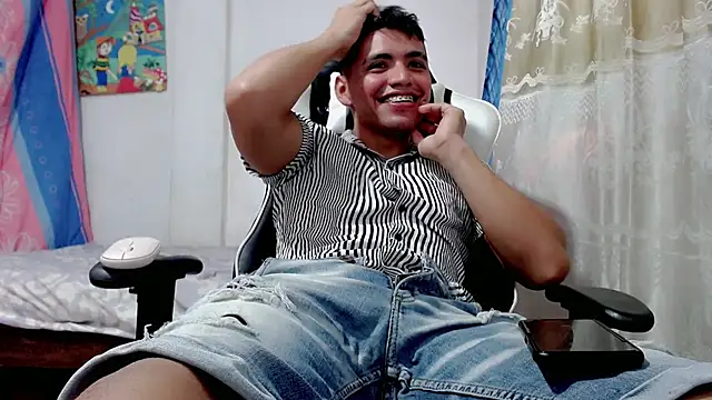 danilo302209 online show from February 25, 2025, 5:08 pm