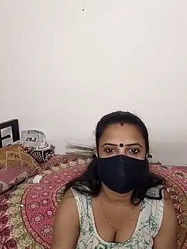 Cute-manisha online show from April 13, 2026, 1:15 pm