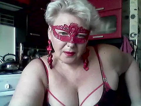 Lisa Suzie online show from April 15, 2026, 8:09 am