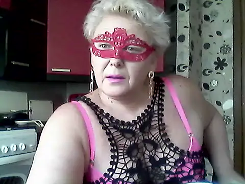 Snapshot of Lisa_Suzie chatting on November 5, 2025, 10:07 am Lisa Suzie online show from November 5, 2025, 10:07 am