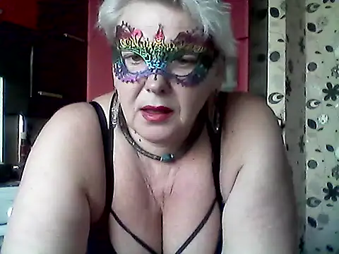 Lisa Suzie online show from March 22, 2026, 7:43 am