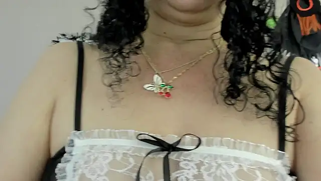 Snapshot of Adelesmithh chatting on October 30, 2025, 11:52 am Adelesmithh online show from October 30, 2025, 11:52 am