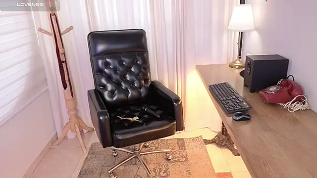 Pamela Johnsonn online show from April 18, 2026, 7:58 pm