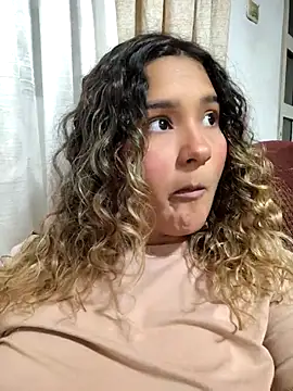 BrendaGirs online show from December 2, 2025, 2:12 am