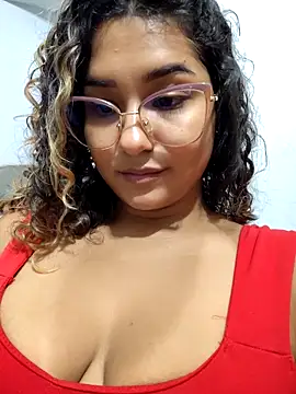 BrendaGirs online show from April 15, 2026, 7:40 pm