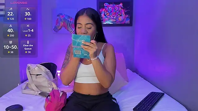 PammelaRoss1 online show from September 8, 2025, 5:12 pm