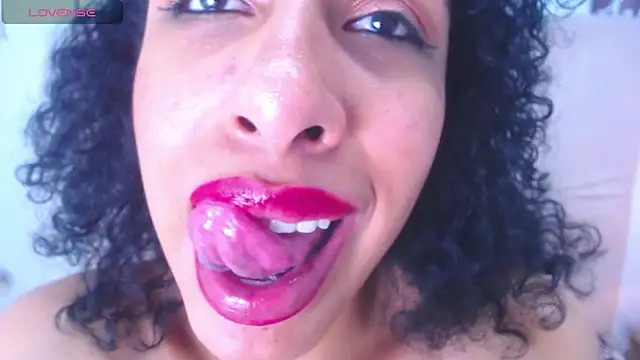 Snapshot of muriell303av chatting on December 29, 2024, 6:03 am muriell303av online show from December 29, 2024, 6:03 am