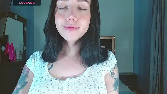 Snapshot of karla_zambrano chatting on January 15, 2026, 7:39 pm karla zambrano online show from January 15, 2026, 7:39 pm