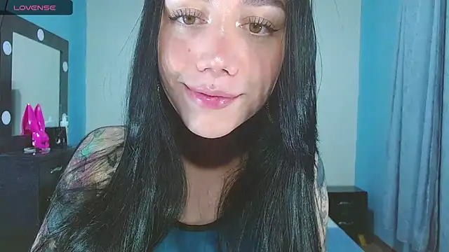 Snapshot of karla_zambrano chatting on November 20, 2025, 6:14 am karla zambrano online show from November 20, 2025, 6:14 am