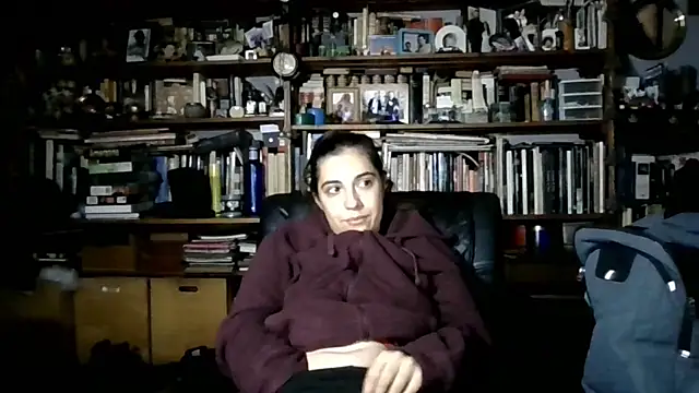 Ursumi1 online show from September 29, 2025, 9:20 pm