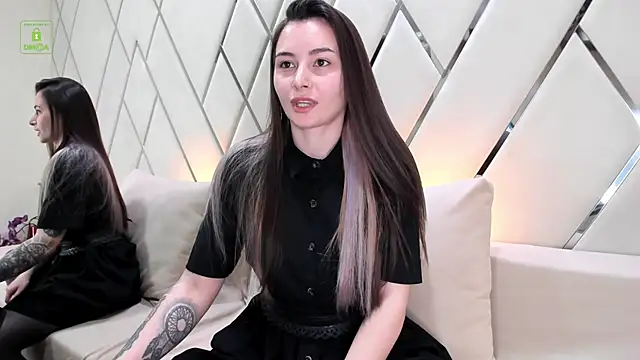 Snapshot of Ishtar_Divine chatting on February 22, 2025, 3:25 pm Ishtar Divine online show from February 22, 2025, 3:25 pm