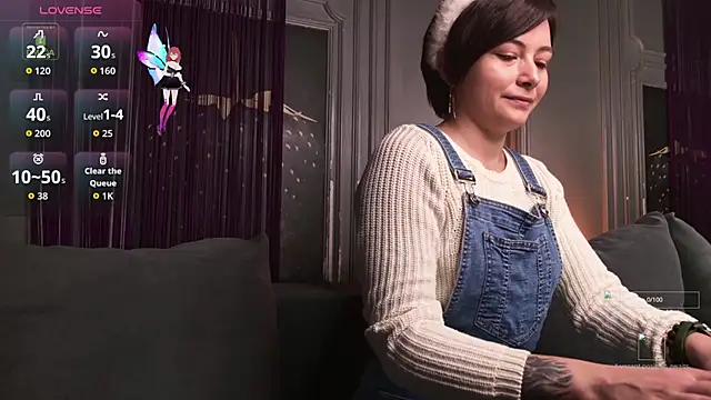 Snapshot of Ishtar_Divine chatting on December 3, 2025, 4:57 am Ishtar Divine online show from December 3, 2025, 4:57 am