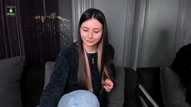 Snapshot of Ishtar_Divine chatting on March 6, 2025, 1:46 pm Ishtar Divine online show from March 6, 2025, 1:46 pm