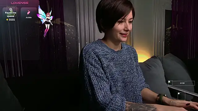 Snapshot of Ishtar_Divine chatting on November 18, 2025, 3:15 pm Ishtar Divine online show from November 18, 2025, 3:15 pm