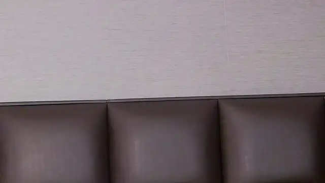 Snapshot of FoxyJoy chatting on November 21, 2025, 10:25 am FoxyJoy online show from November 21, 2025, 10:25 am