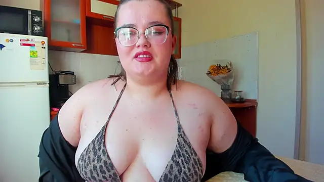 Jessica Joy online show from October 3, 2025, 7:54 am