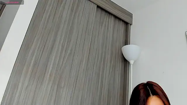 Snapshot of Tamaraa_Serra chatting on October 31, 2025, 6:37 pm Tamaraa Serra online show from October 31, 2025, 6:37 pm