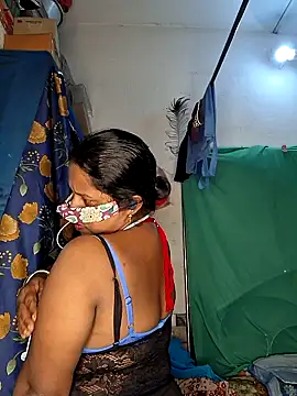 Snapshot of Real_Desi_Couple chatting on June 7, 2026, 6:13 pm Real Desi Couple online show from June 7, 2026, 6:13 pm