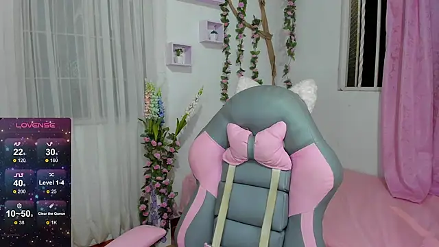 Snapshot of Eily__ chatting on February 11, 2025, 5:26 am Eily online show from February 11, 2025, 5:26 am