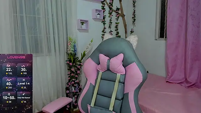 Snapshot of Eily__ chatting on February 16, 2025, 2:31 am Eily online show from February 16, 2025, 2:31 am