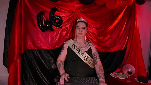 poisson ivy online show from December 13, 2025, 8:15 pm