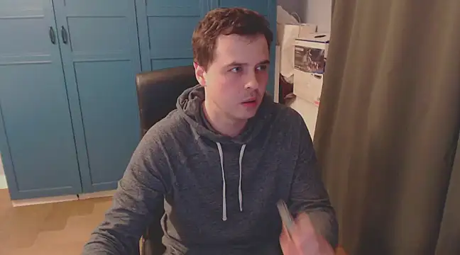 CuteMan33 online show from December 23, 2024, 4:12 am