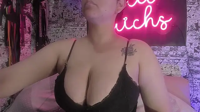 lilit fetichs online show from September 27, 2025, 11:11 pm