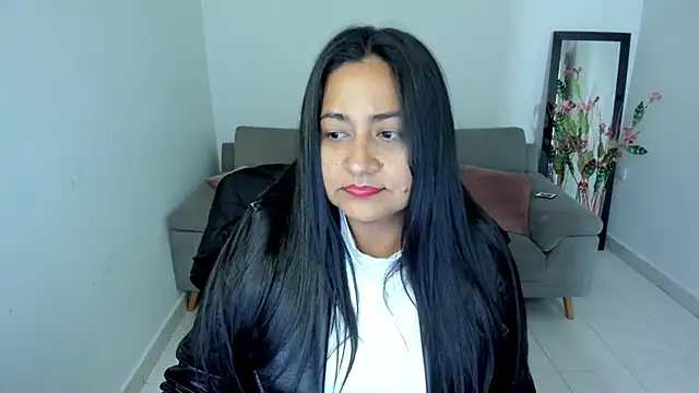 Snapshot of Adele_Sweett chatting on October 16, 2025, 10:23 am Adele Sweett online show from October 16, 2025, 10:23 am