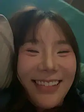 Snapshot of ChuChu1991 chatting on February 17, 2025, 4:17 pm ChuChu1991 online show from February 17, 2025, 4:17 pm