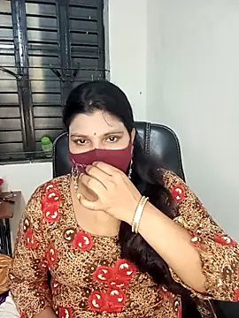 Snapshot of Hot-Angel_ chatting on March 19, 2025, 5:39 pm Hot-Angel online show from March 19, 2025, 5:39 pm