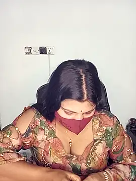 Hot-Angel  online show from November 26, 2025, 12:43 am