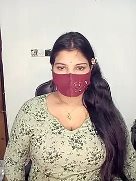 Hot-Angel  online show from November 25, 2025, 12:33 am