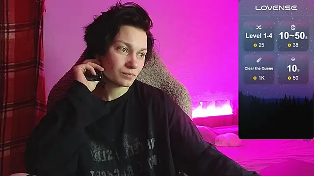 esajukyy online show from December 17, 2025, 3:39 pm